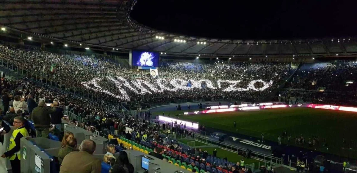 Una notte per Paparelli: la Curva Nord abbraccia la memoria