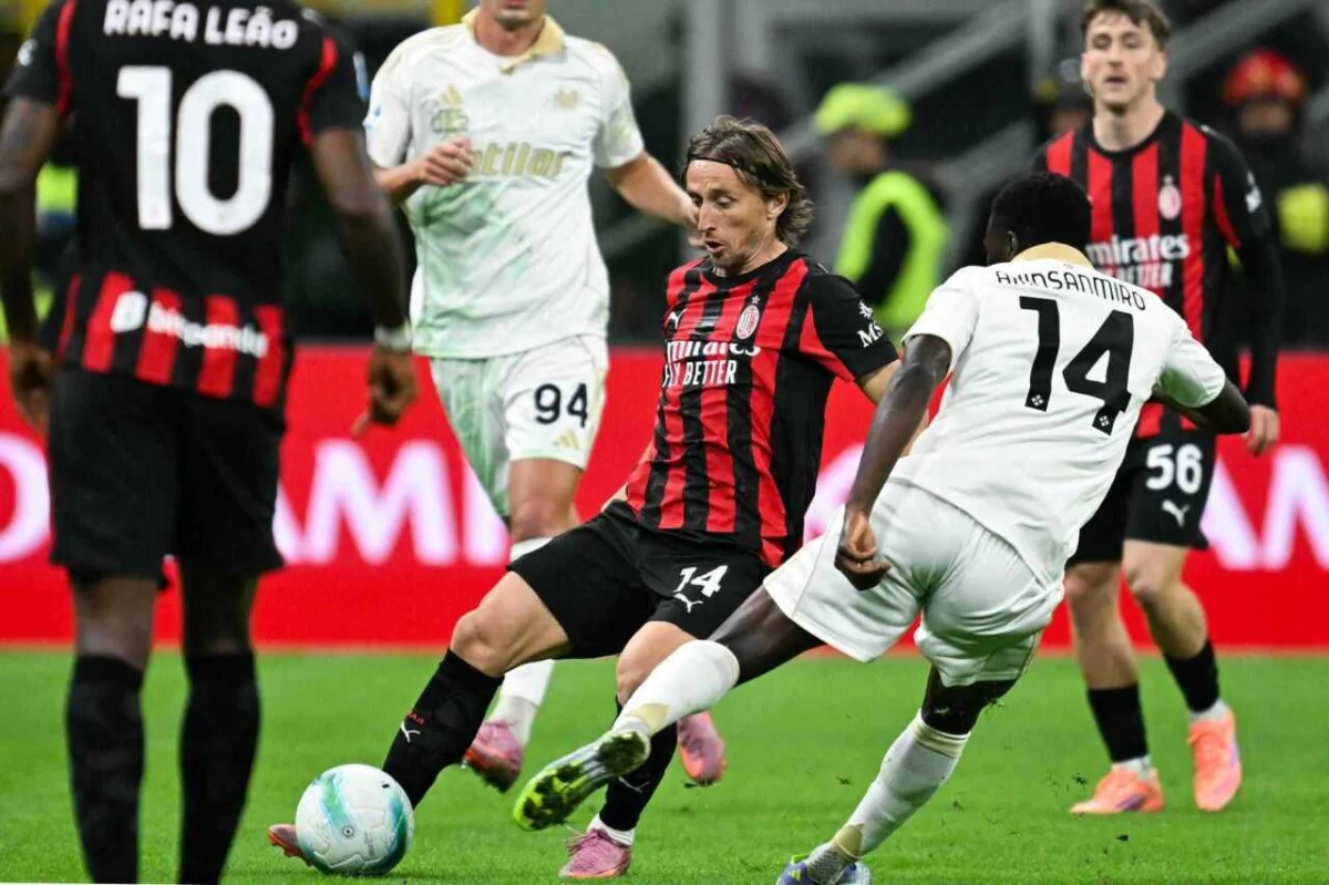 Athekame al 93′ evita il ko: Milan-Pisa finisce 2-2