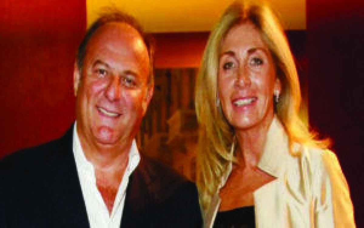 Chi è Gabriella Perino, la compagna di Gerry Scotti dopo l’ex moglie Patrizia Grosso? Età, lavoro, figli, architetto, anni, Biella