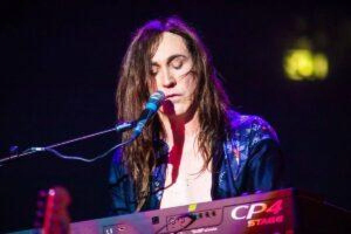 Chi è Manuel Agnelli? X Factor, moglie, età, figlia, canzoni, altezza, malattia, dipendenza eroina